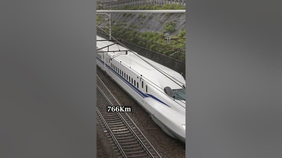 Поезд Синкансэн в Японии