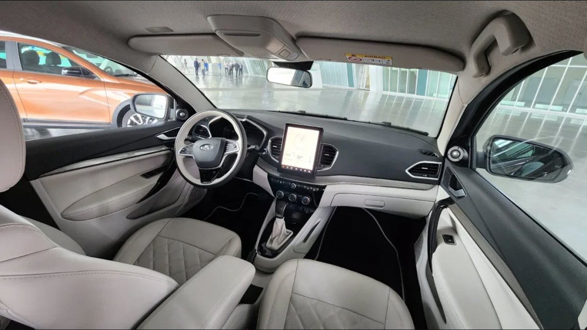 Lada Aura 2023