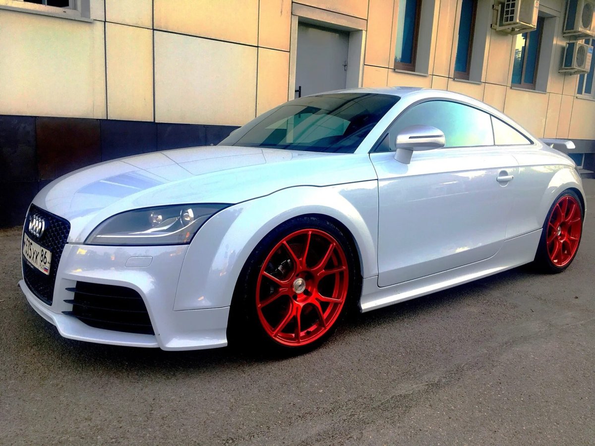 Audi TT RS r19