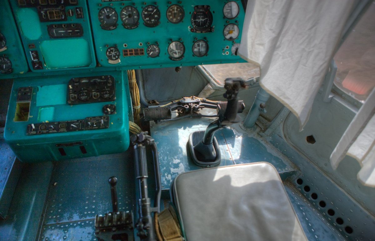 Ми-12 вертолёт салон
