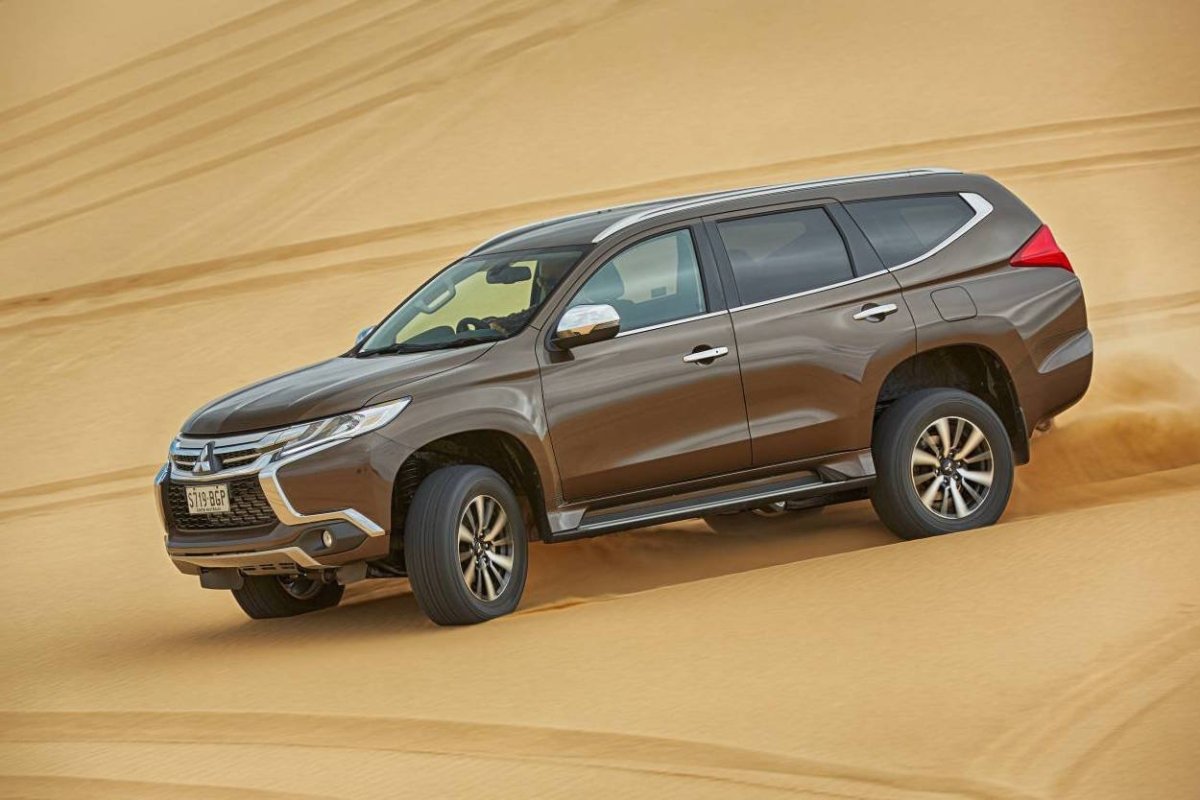 Mitsubishi Pajero Sport 2017