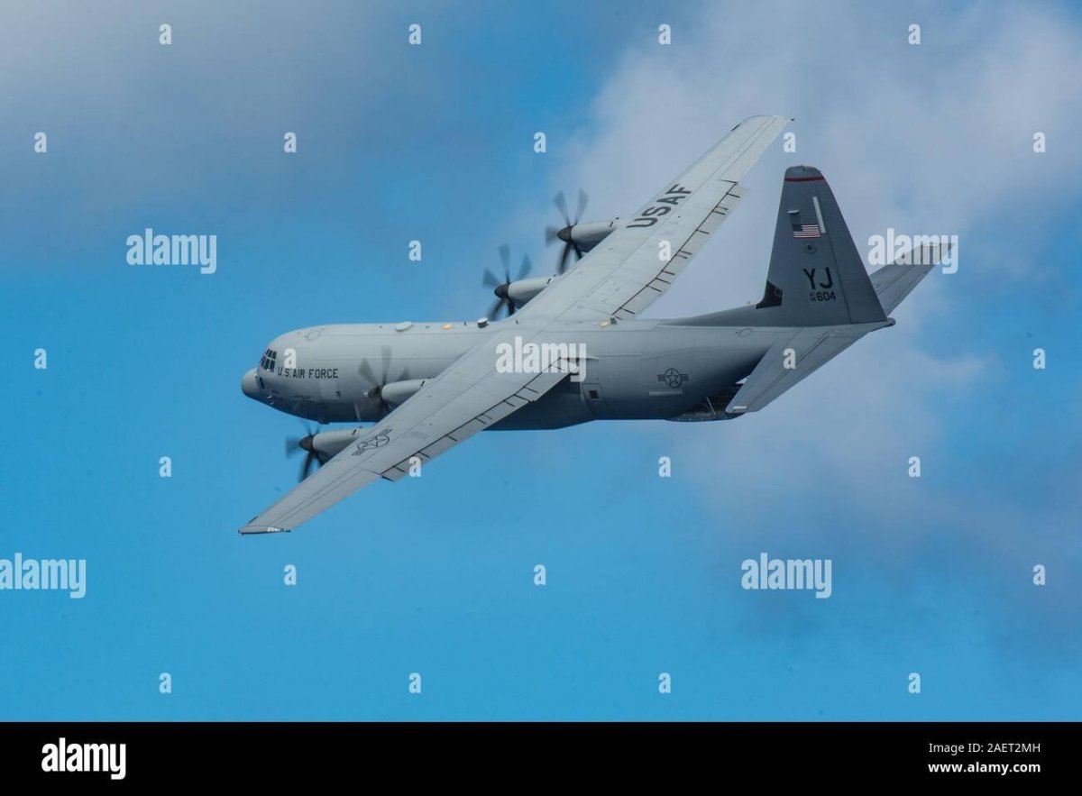 Самолет c-130j Hercules