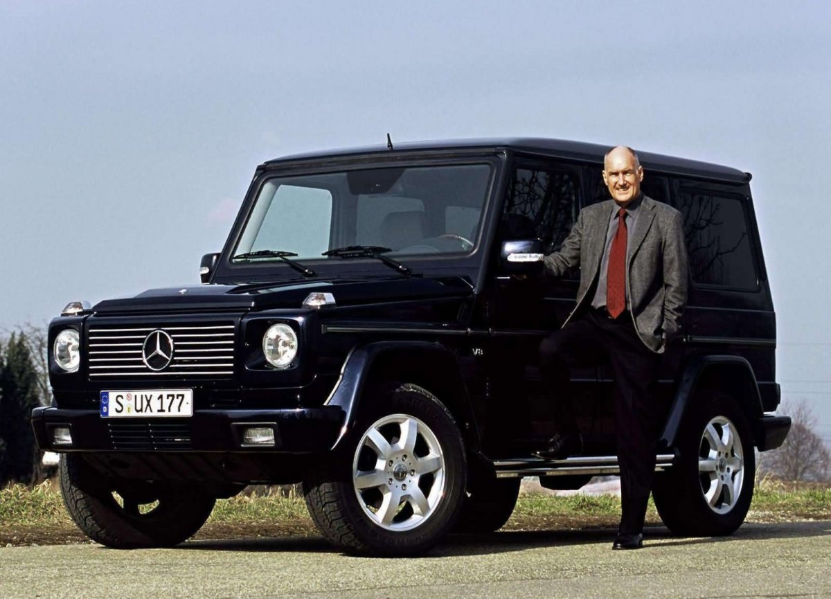 Mercedes Benz g55