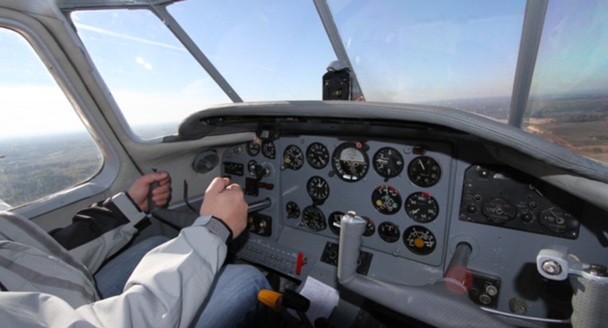 Як-18т кабина