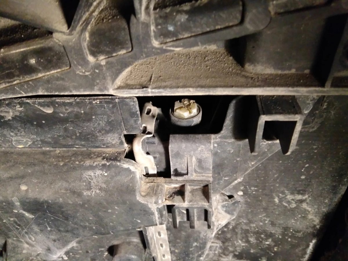 Обдув ног Фиат Гранд Пунто 1.4