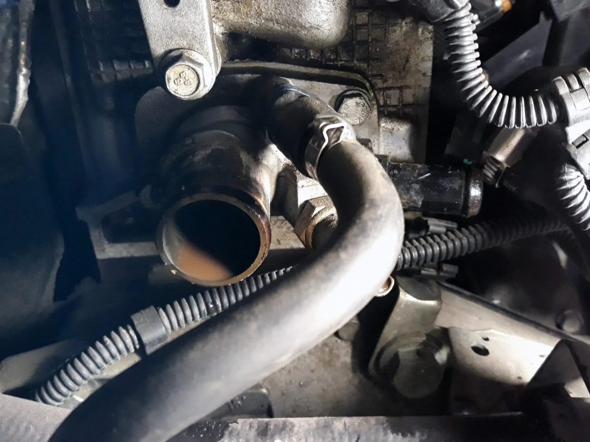 Термостат Фиат Добло 1.4