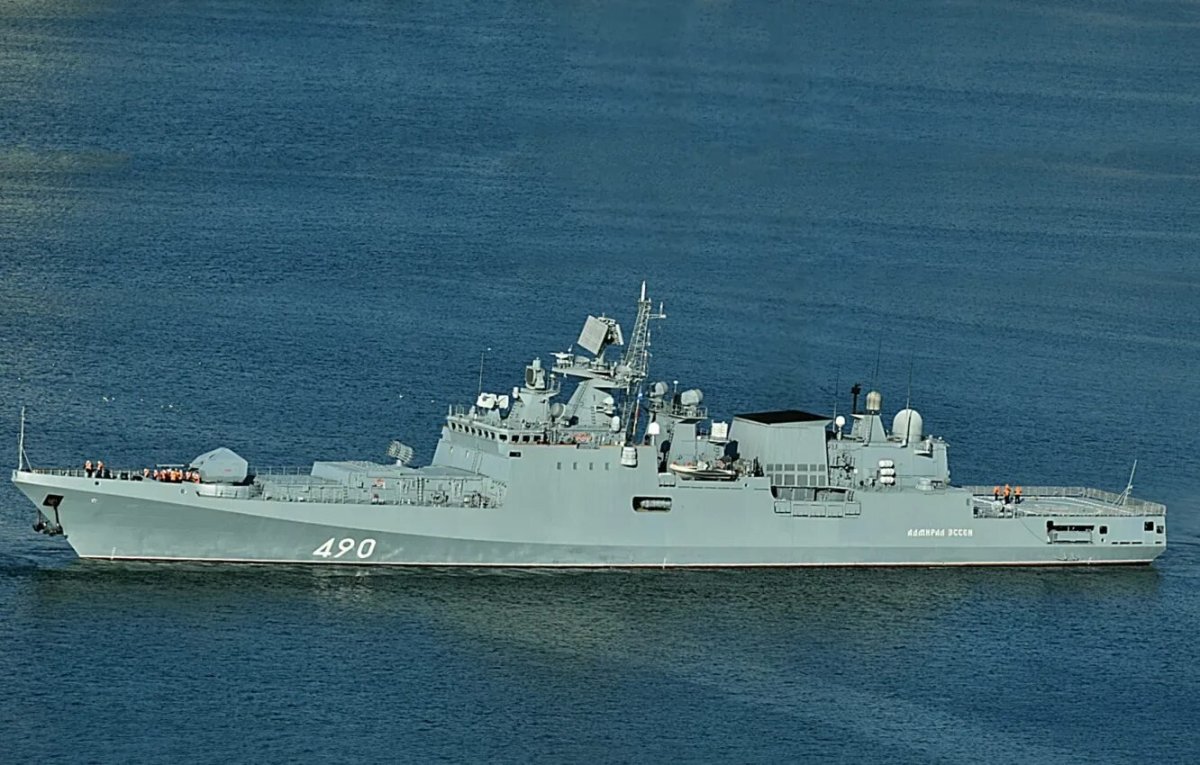 Фрегат 11356 Адмирал Эссен