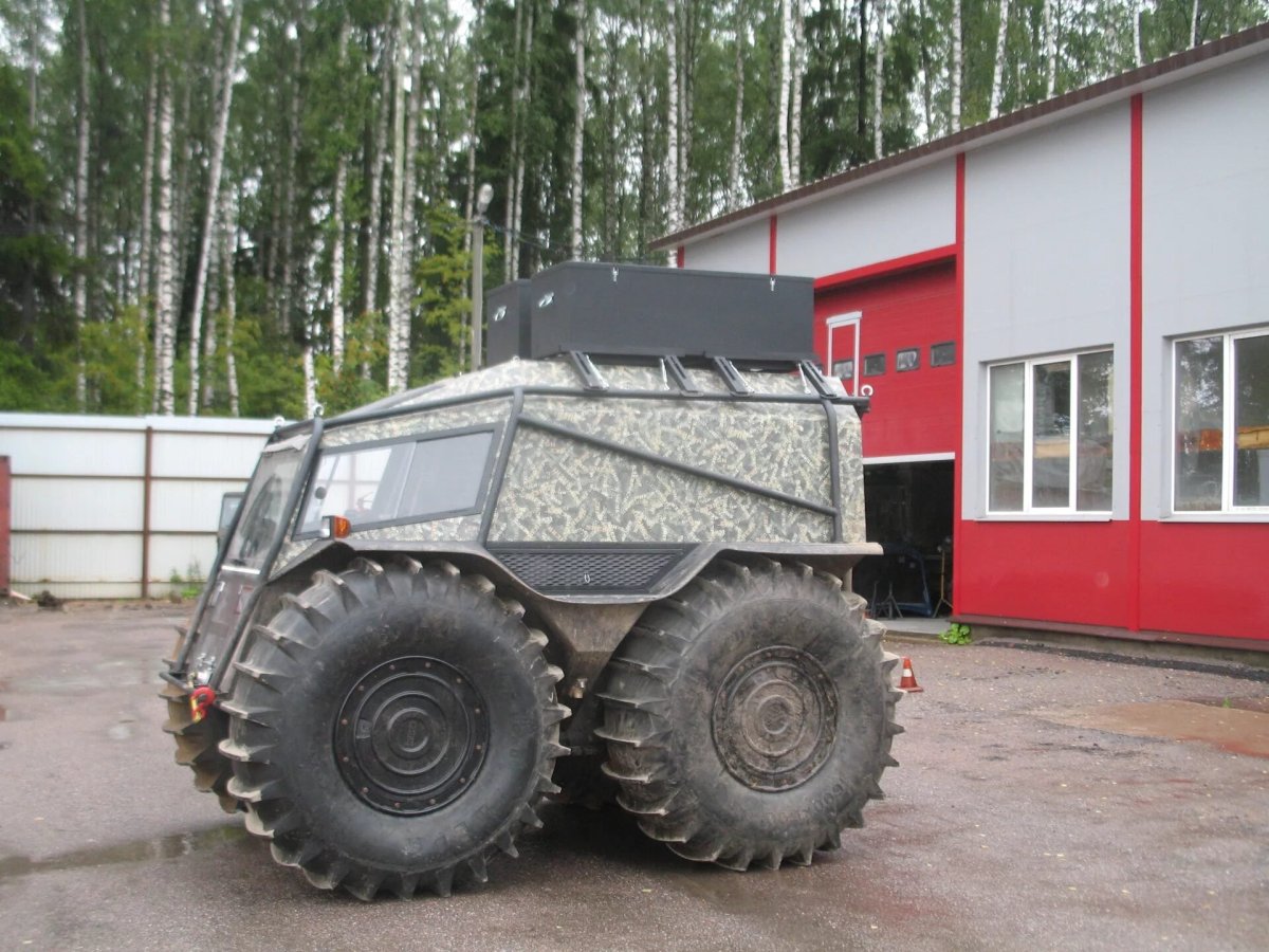 Бортоповоротный вездеход Шерп