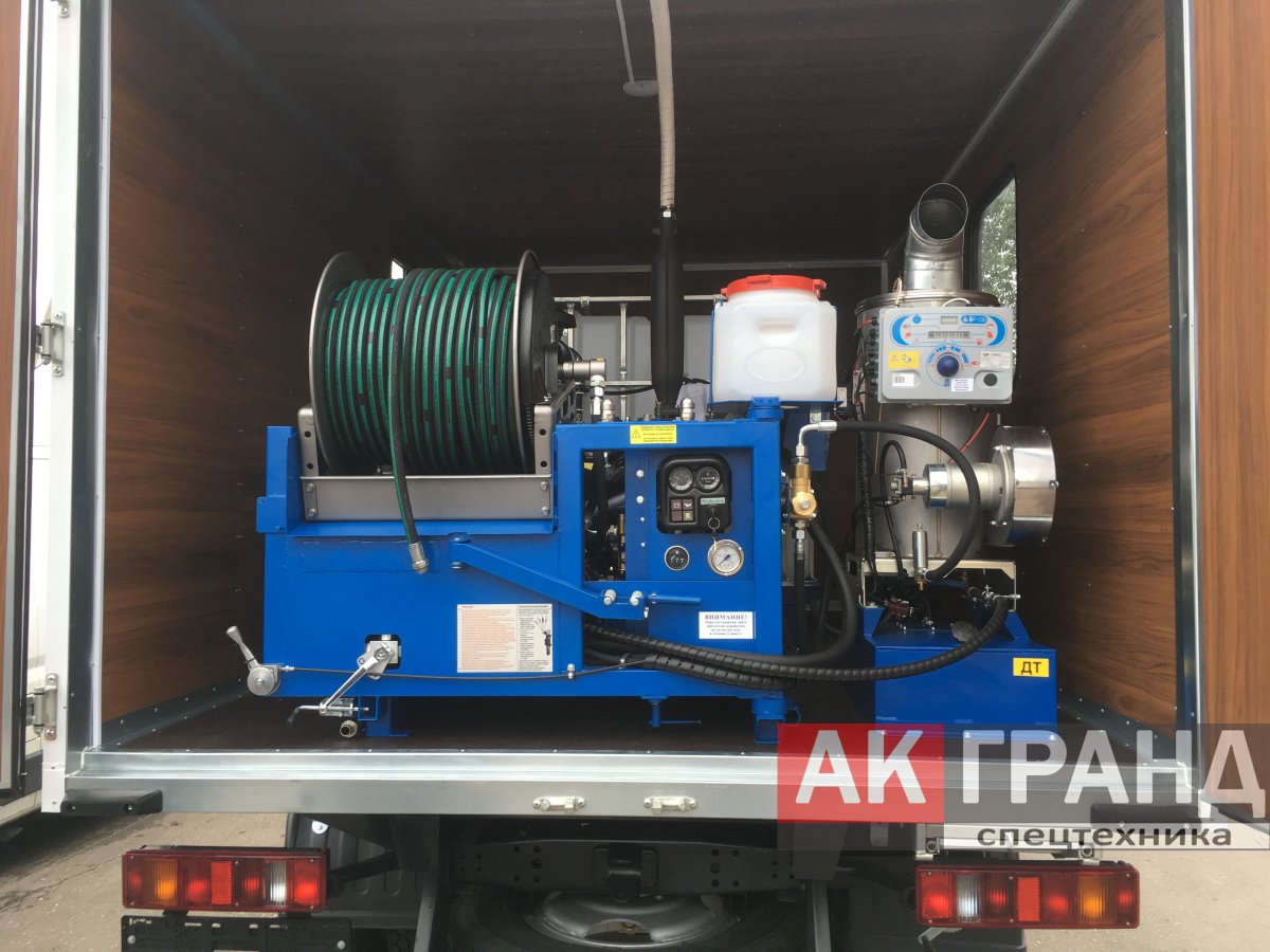 Каналопромывочная машина газон Некст