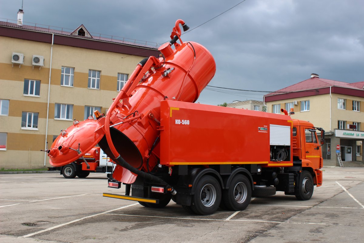 Комбинированная машина ко-560