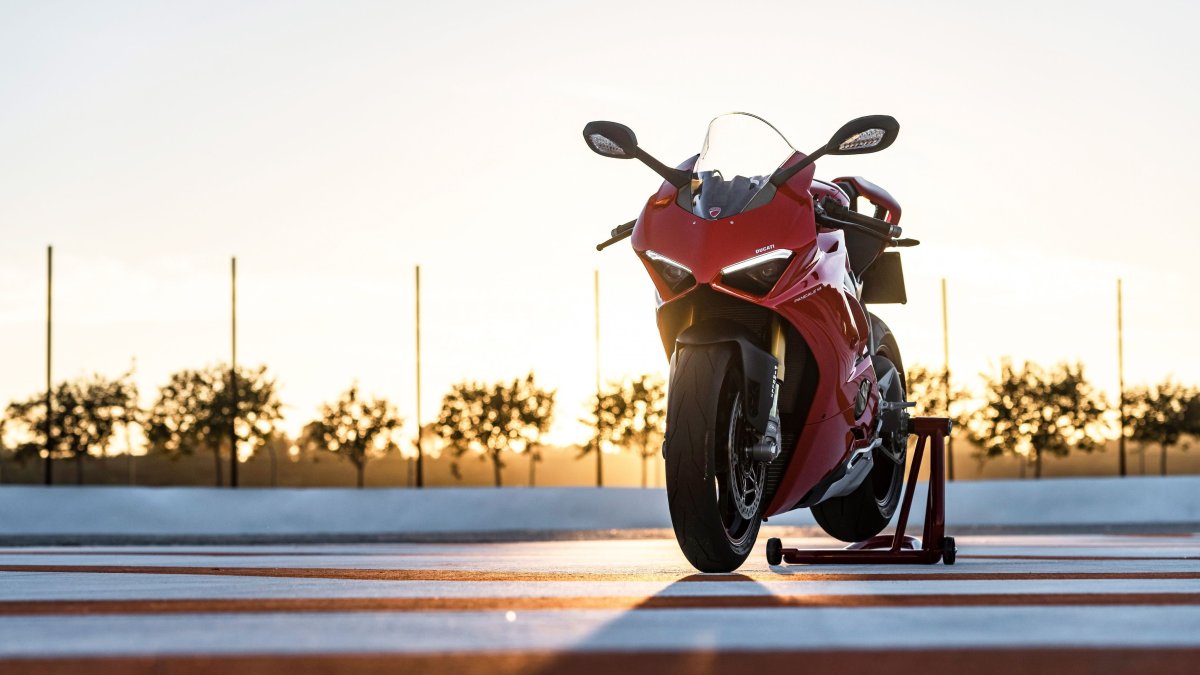 Мотоцикл Ducati Panigale v4