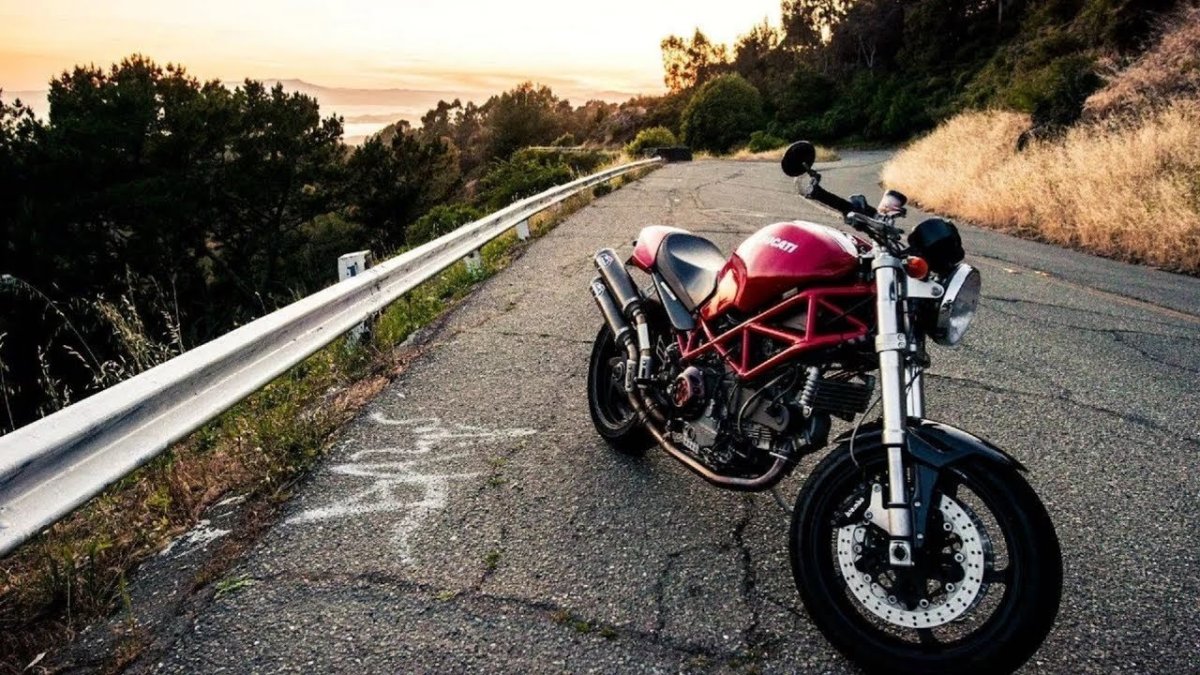 Ducati Monster 2022