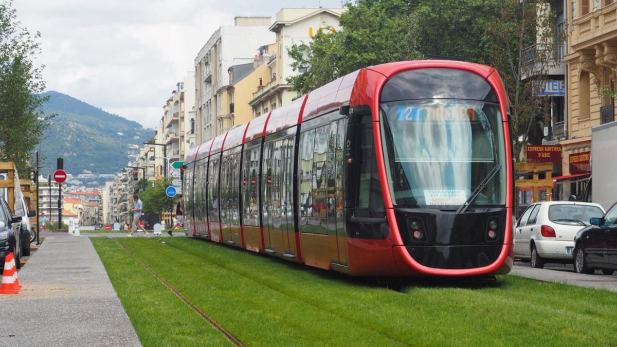 Грасс Франция трамвай