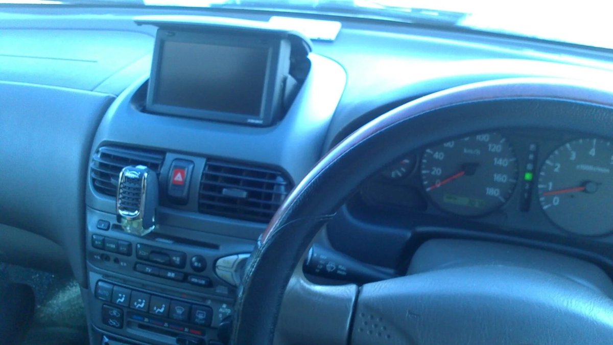 Монитор Nissan Sunny fb15