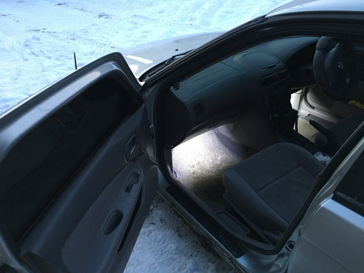 Ниссан Санни 15 салон