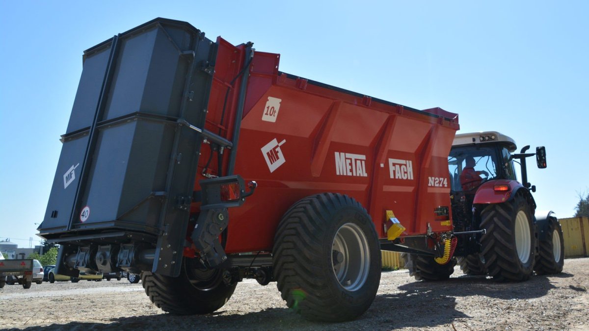 Навозоразбрасыватель ПРТ-10