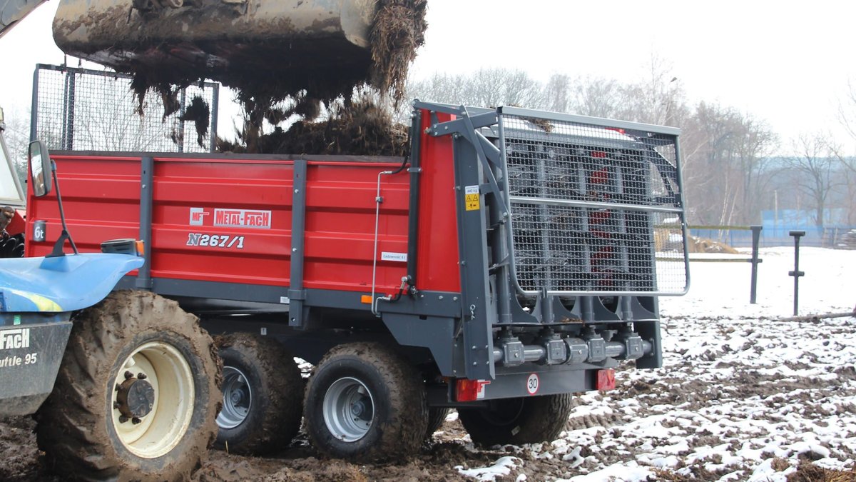 Разбрасыватель органических удобрений ПРТ-10