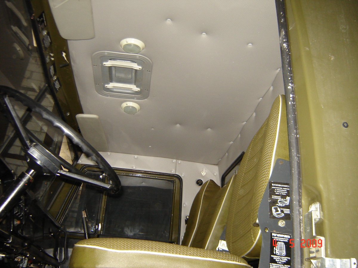 Урал-4320 кабина потолок
