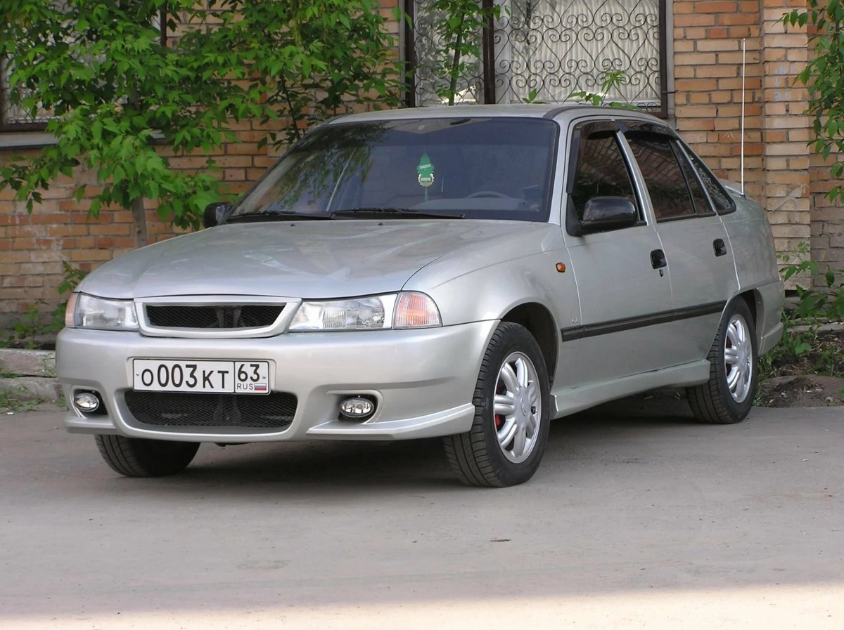 Daewoo Nexia бампер н100