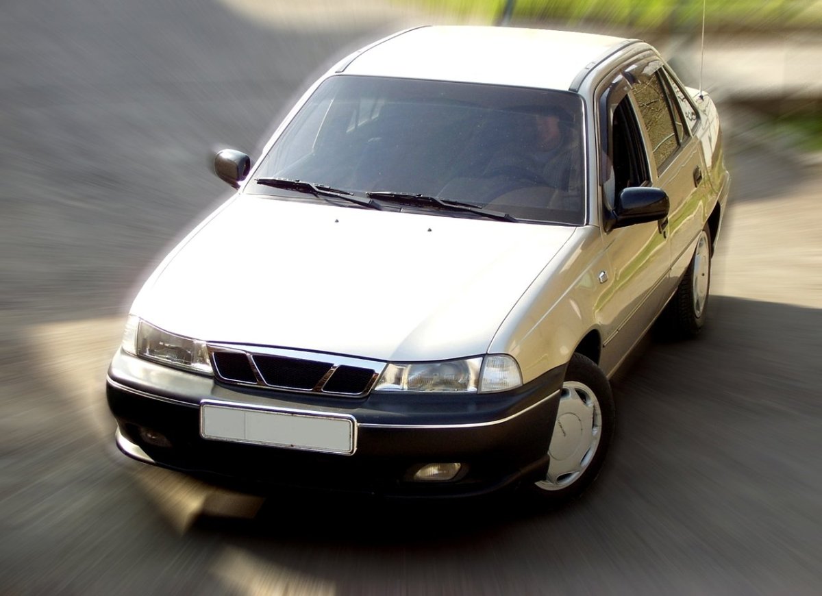 Daewoo Nexia седан 1.5 вертолёт