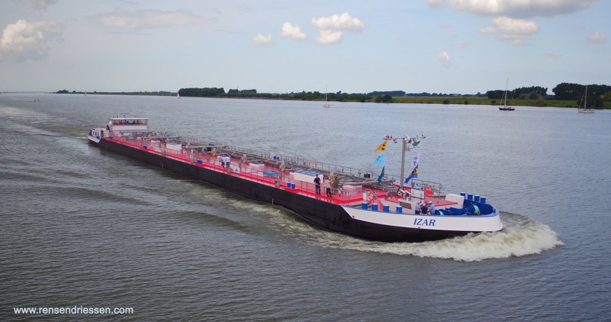 Танкер Костромская верфь