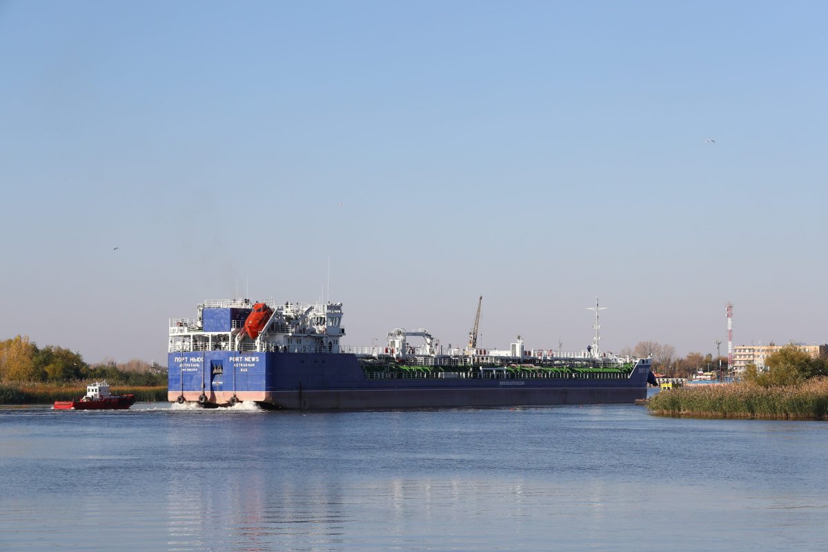 Танкер 00216м