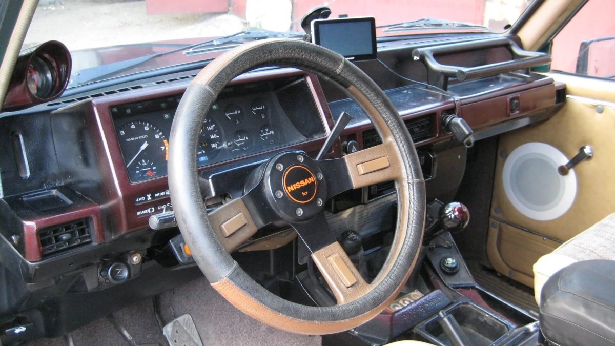 Nissan Patrol 1984