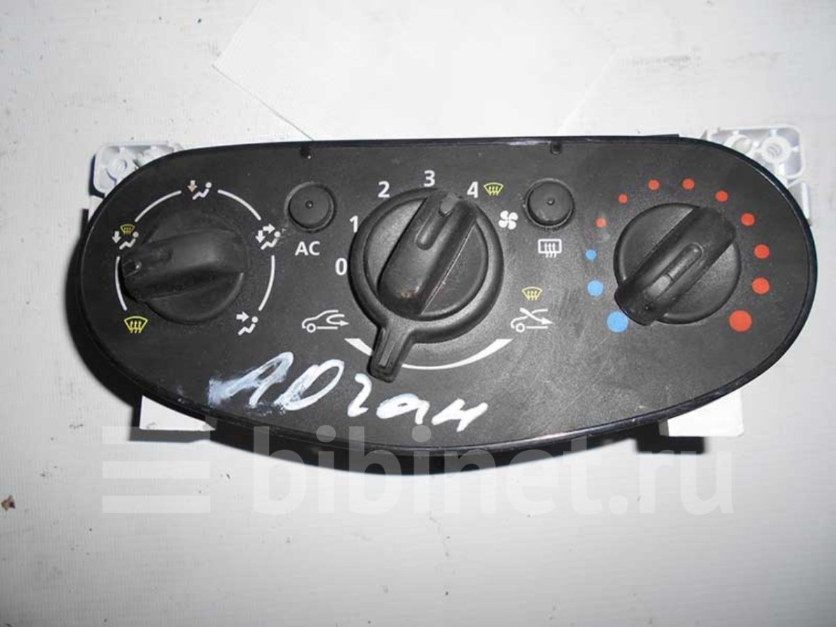 Блок управление печкой Логан 2005