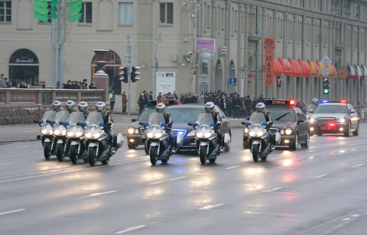 Мотоцикл ИЖ президентский кортеж