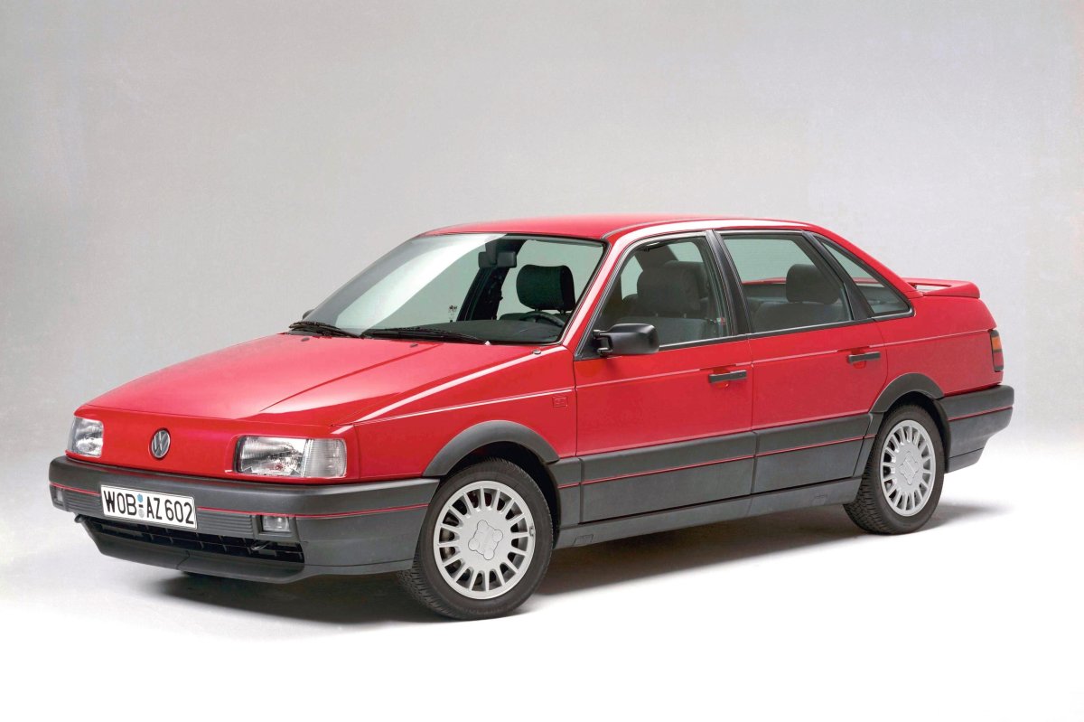 VW Passat b3 седан
