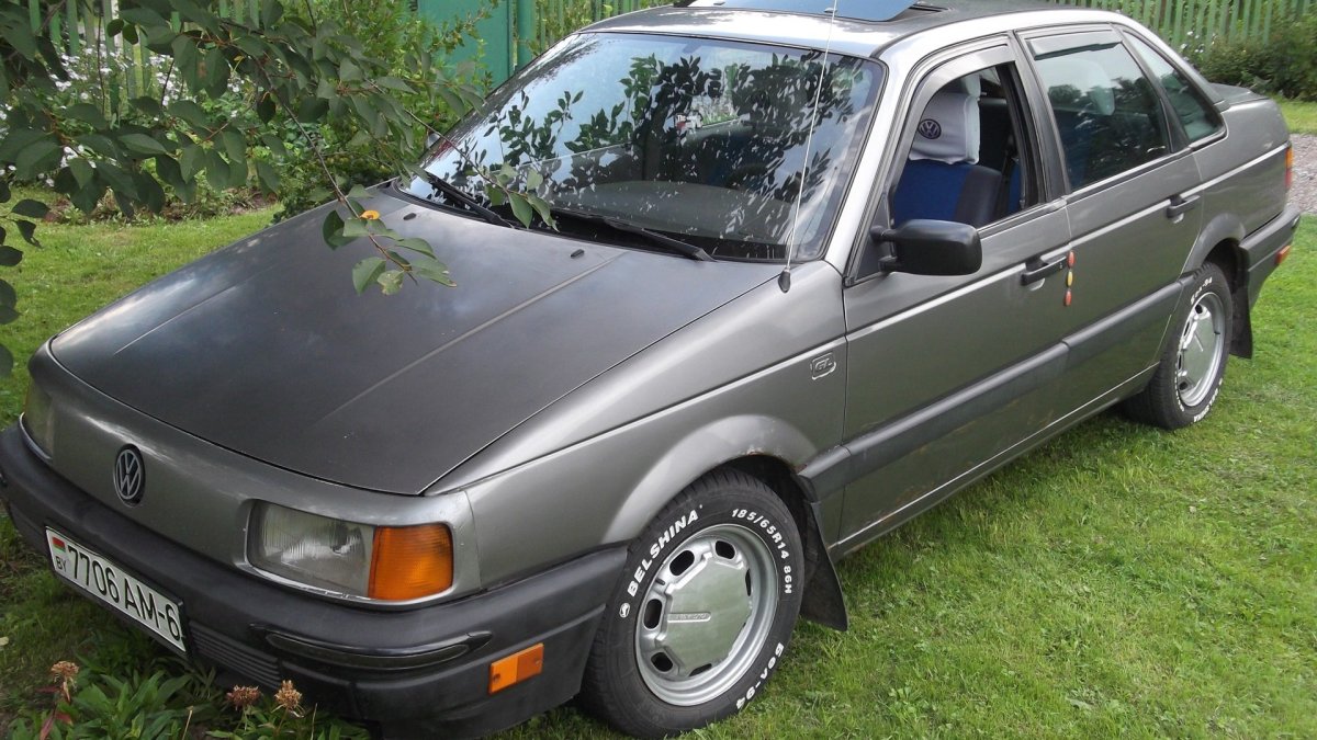 Фольксваген Пассат серый