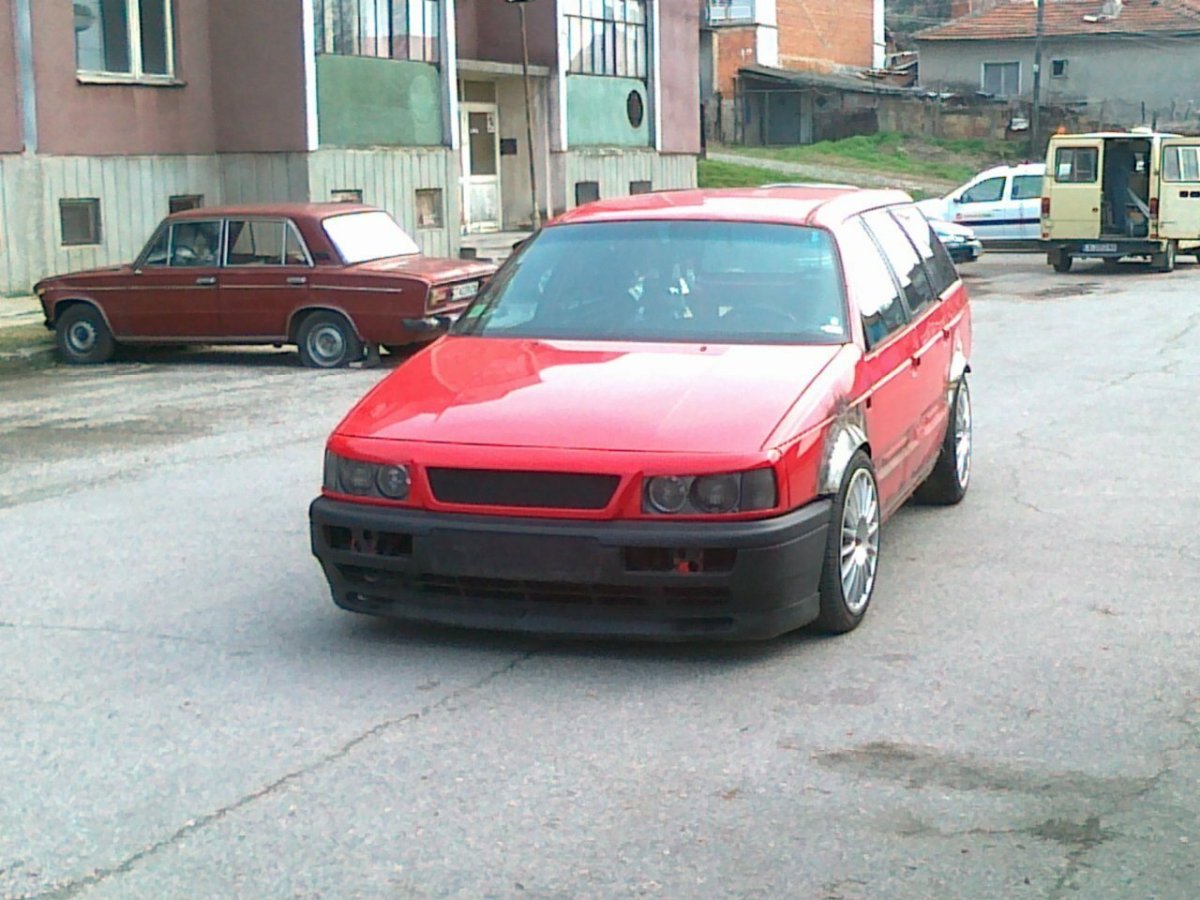 Volkswagen Passat b3 Tuning Red