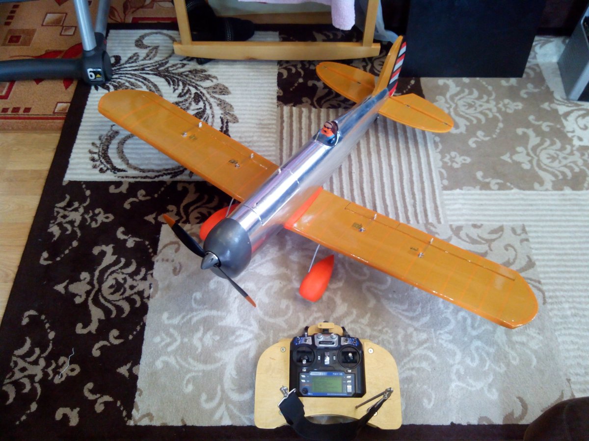 Самолет Паркфлаер