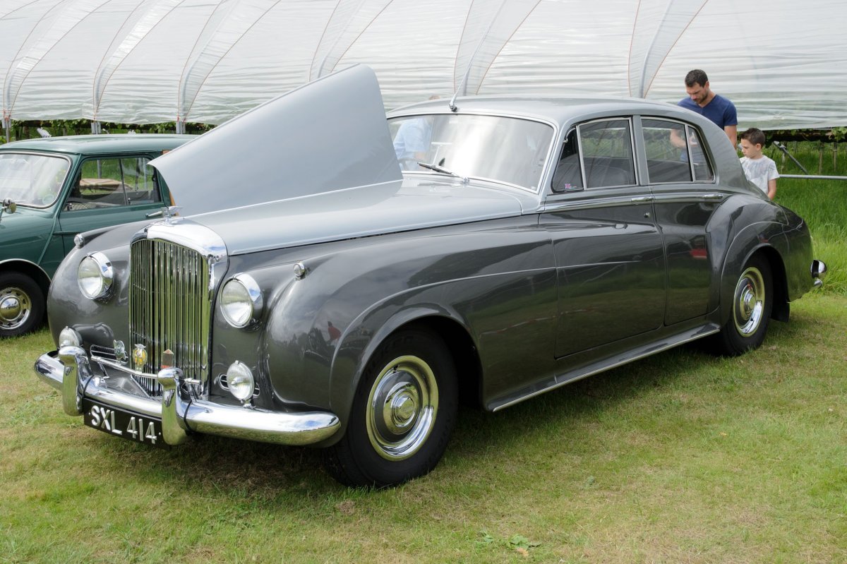 Bentley s1