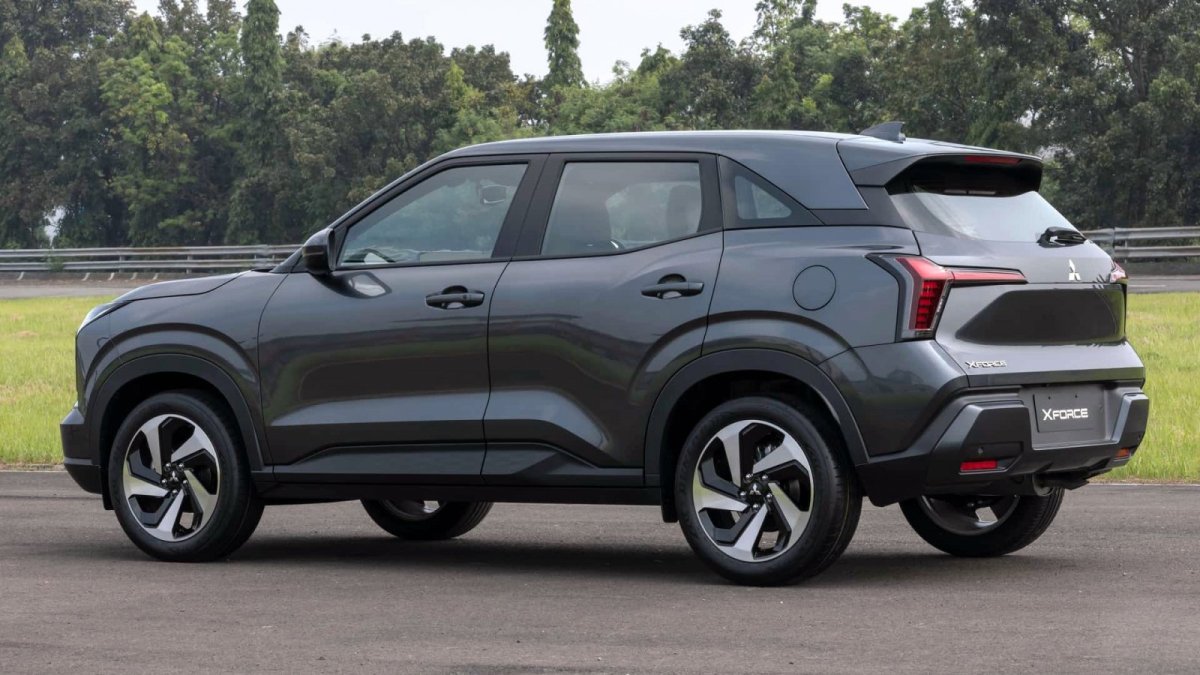 Митсубиши кроссовер 2024