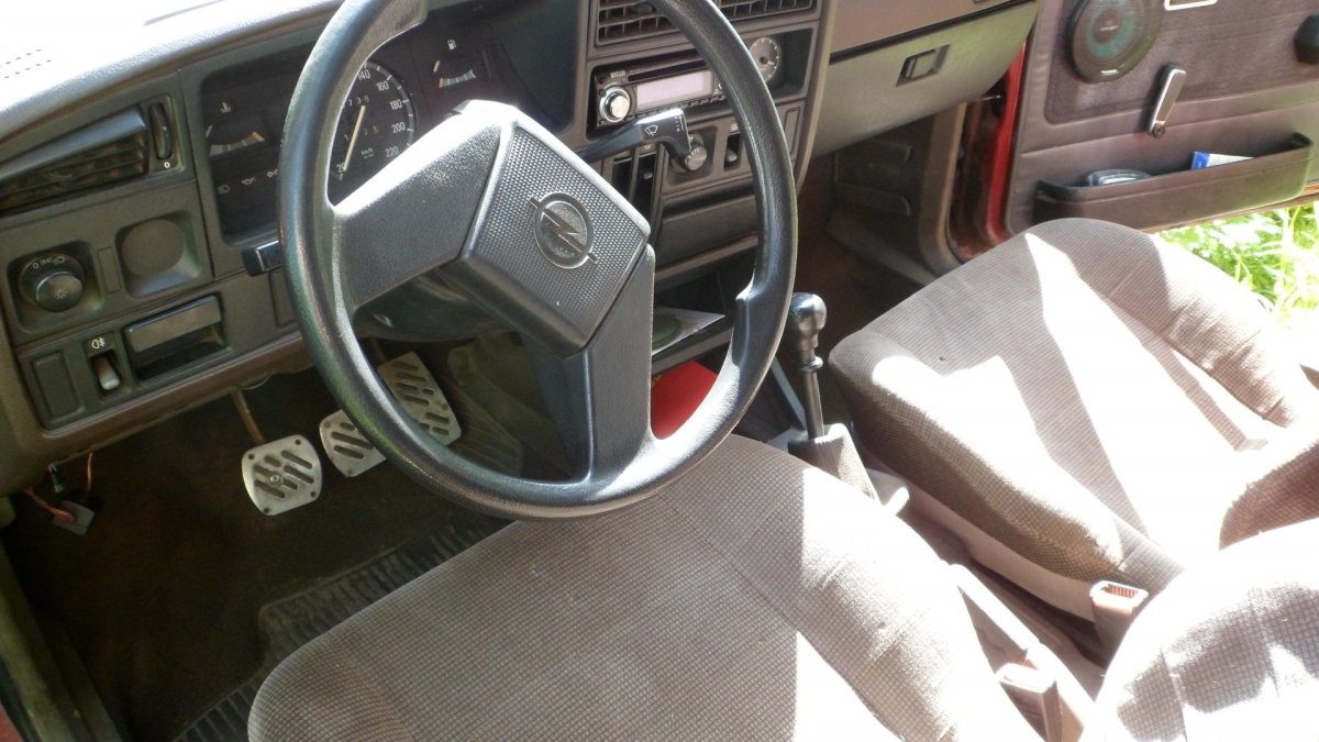 Опель Аскона 1986 салон