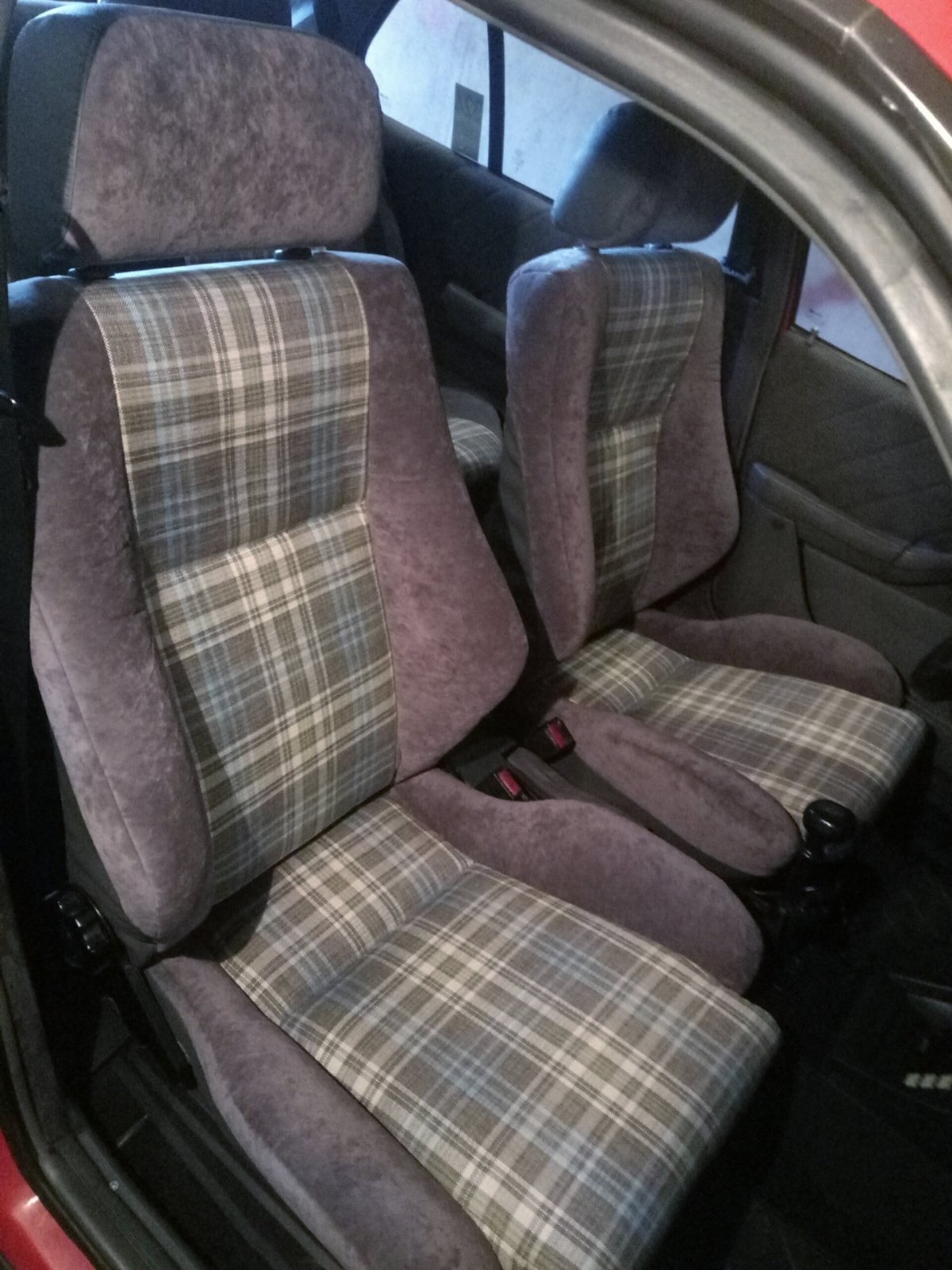 Сиденья Опель Аскона