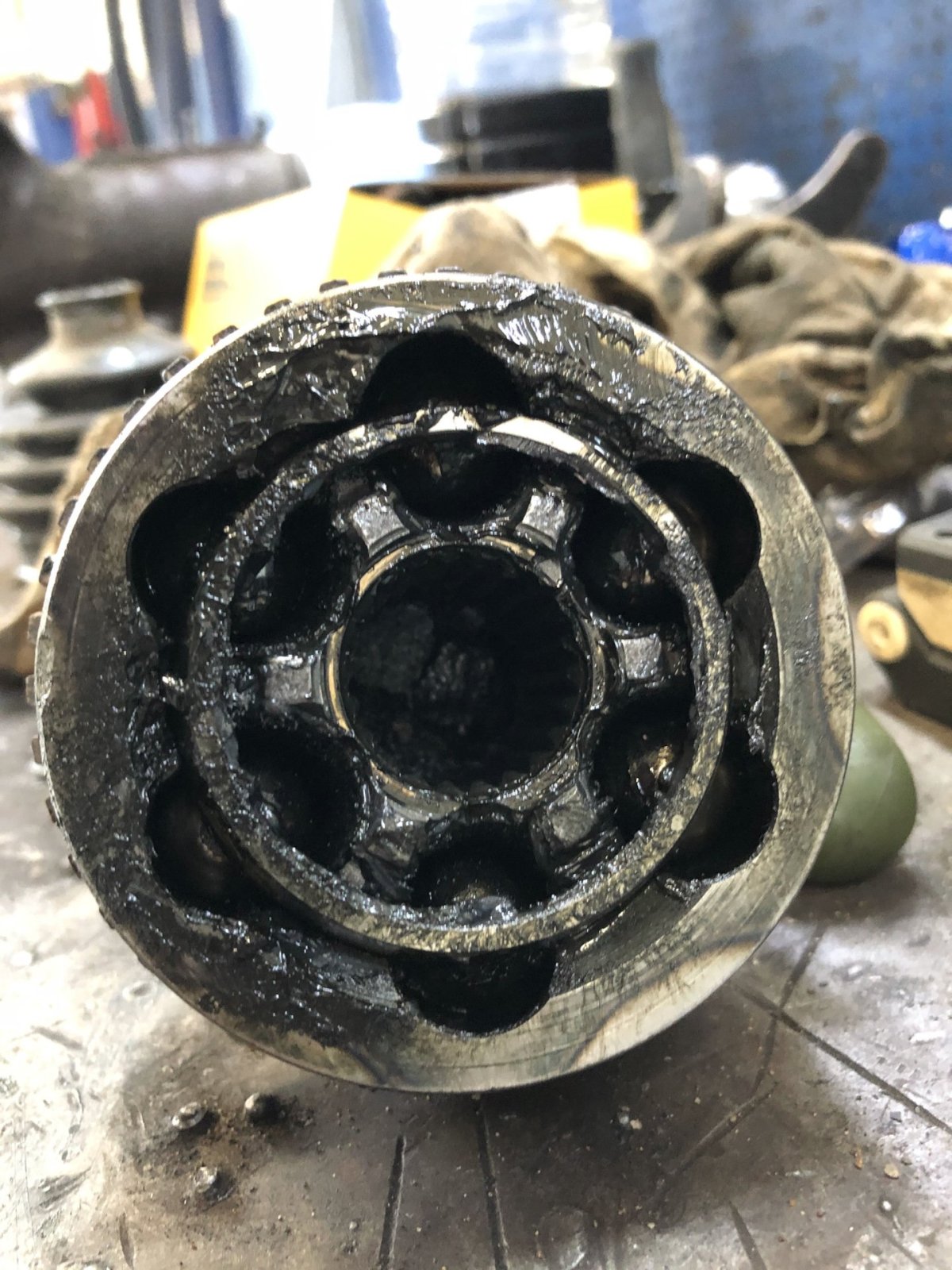 Старые ШРУСЫ Кросстур 3.5