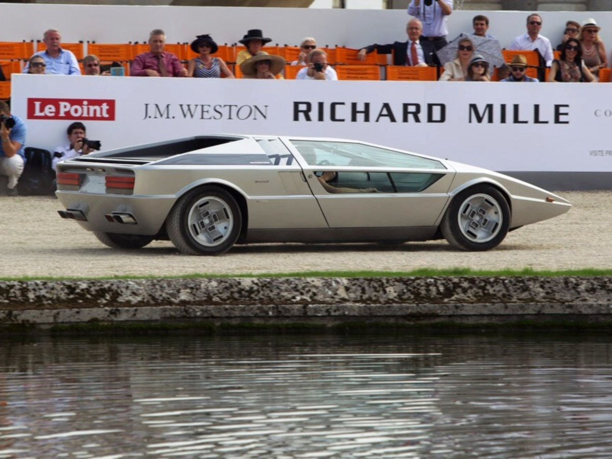 Мазератти Бумеранг