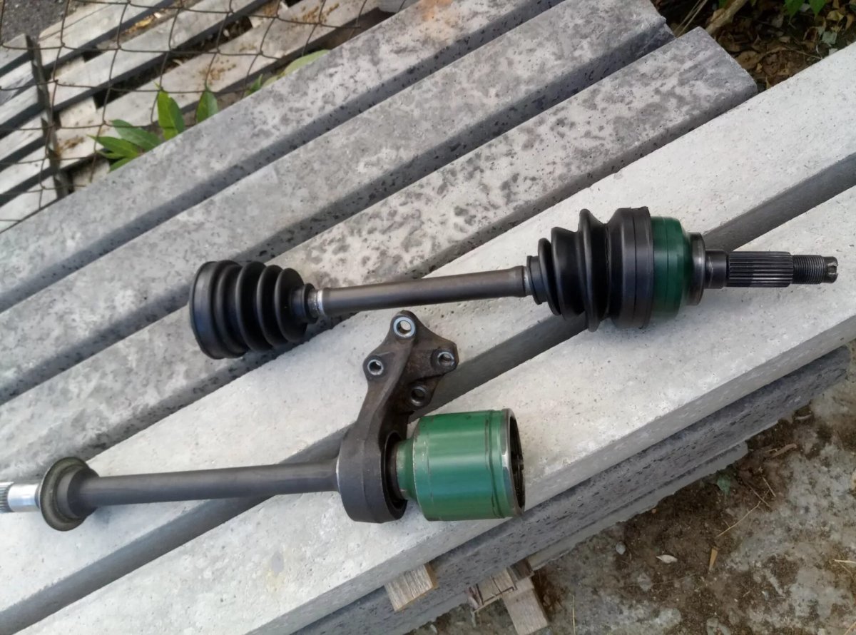 Привод Мазда 626