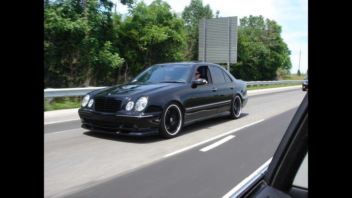 Мерседес е55 w210 AMG
