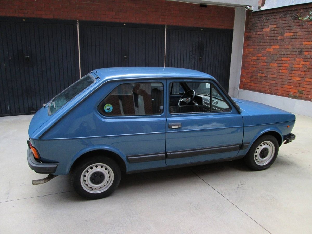 Автомобиль Фиат 127