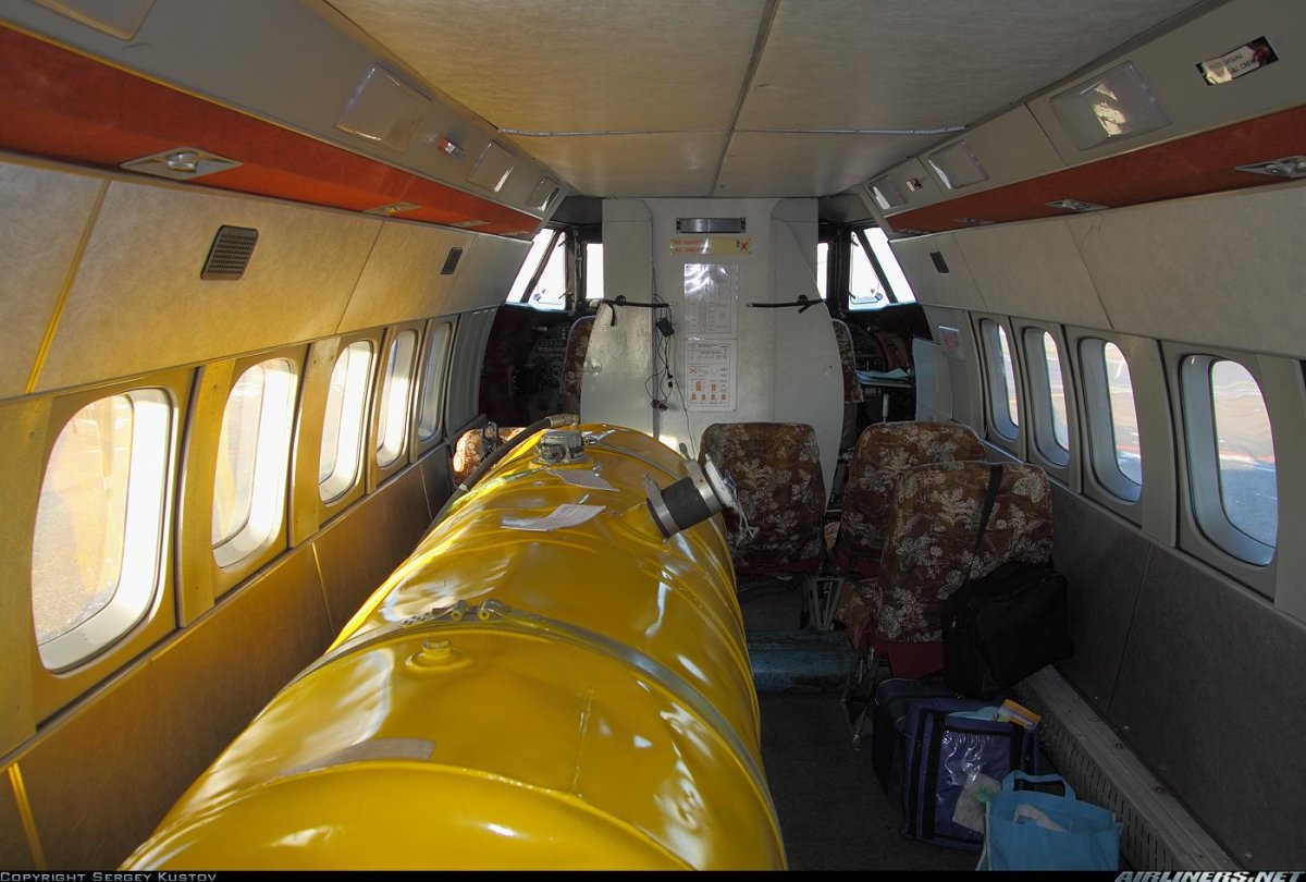 Let l-410 Turbolet самолет