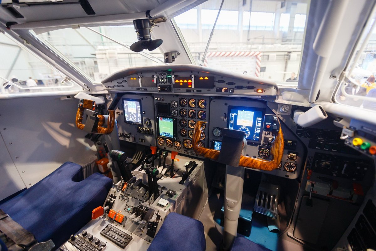 Самолёт л-410 УВП-е20