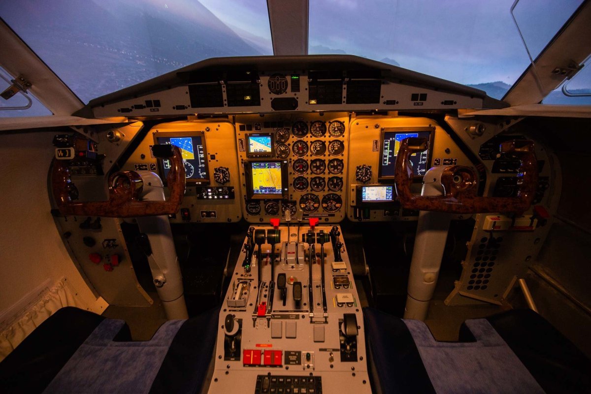 Л410 кокпит