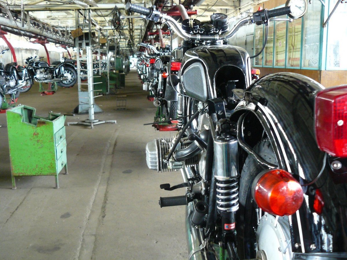 Киевский мотоциклетный завод Днепр