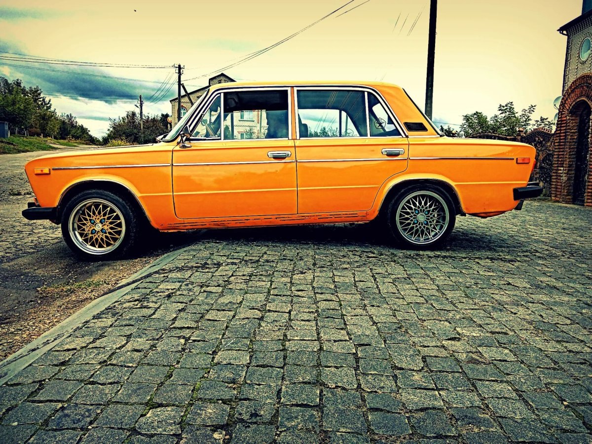 ВАЗ 2103 охра золотистая