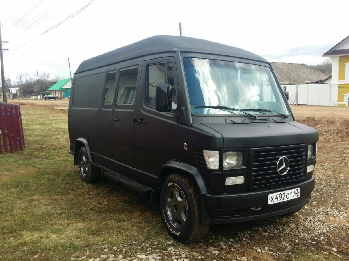 Мерседес 208 т1