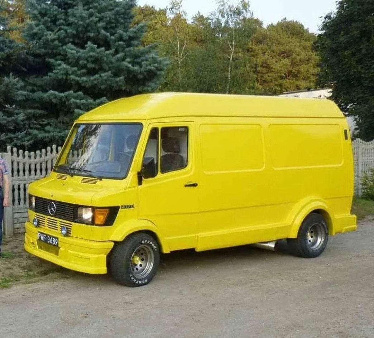 Мерседес Бенц т1 фургон