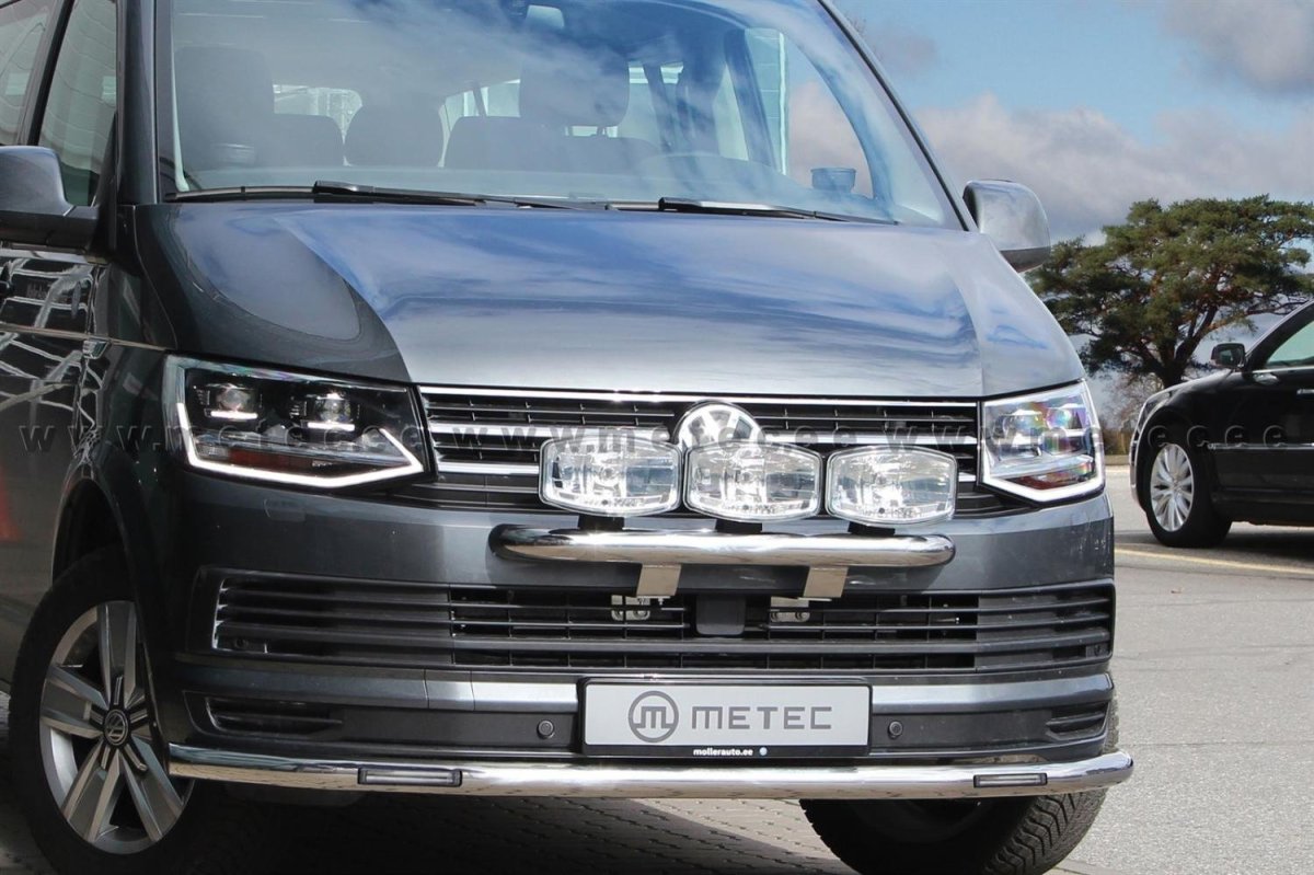 Держатель для фар на Фольксваген т6